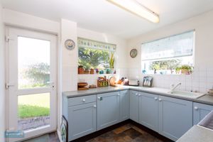 Photo 25- click for photo gallery